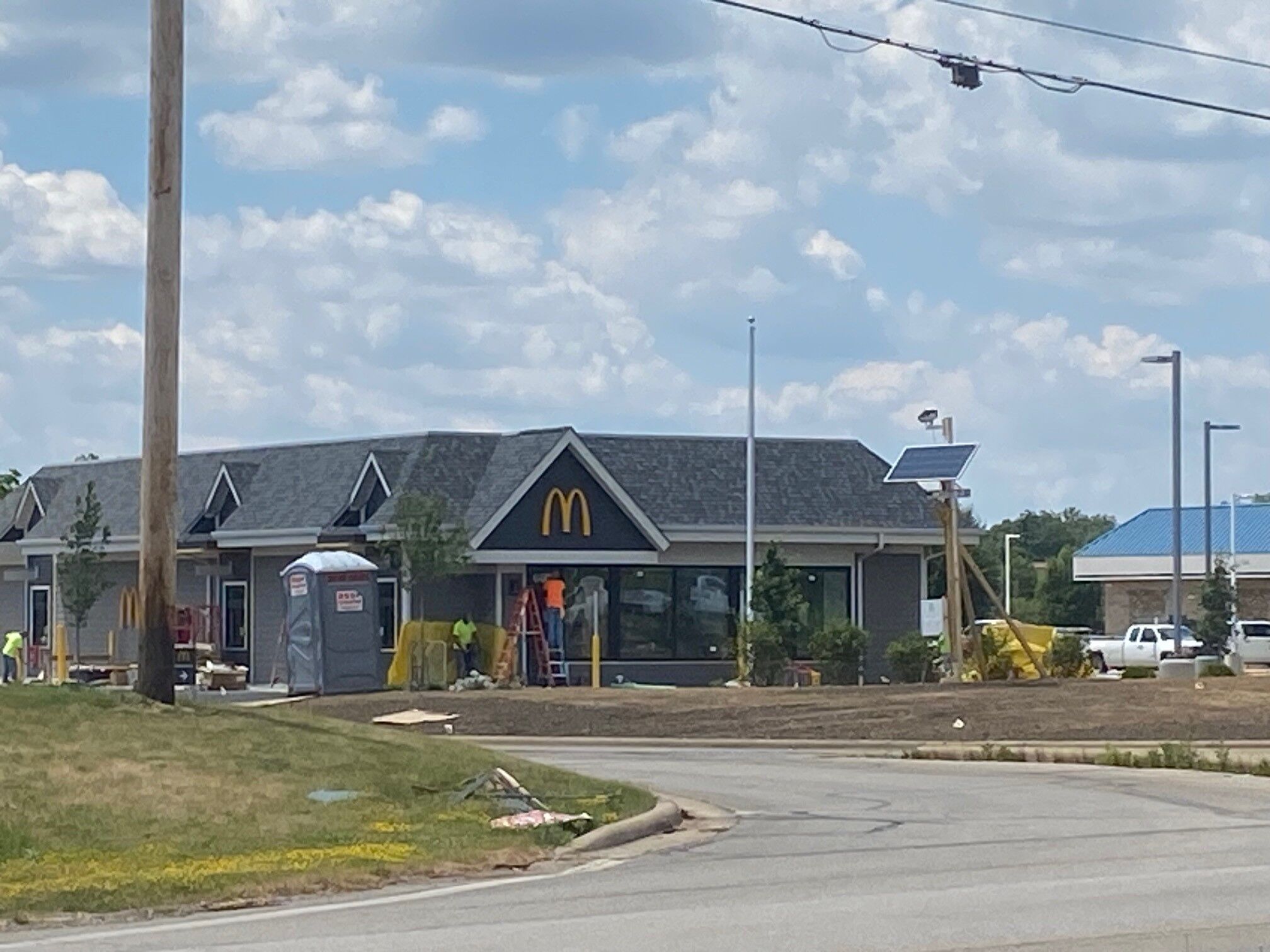 New McDonald’s Opens in Lewis Center